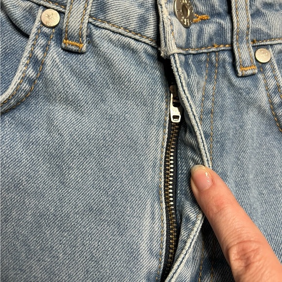 The Ragged Priest Burner Cut Out‎ Mom Jeans Dolls Kill women’s size 28 VGUC - Picture 8 of 12